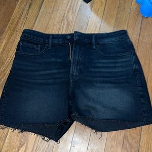 Women’s old navy black jean shorts size 8 - never worn but no tags